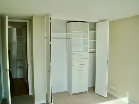 2728 North Hampden Court Chicago IL 60614
