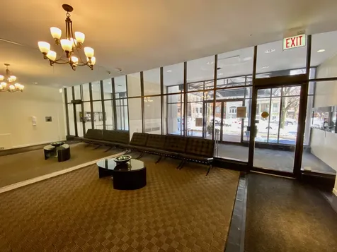 2728 North Hampden Court Chicago IL 60614