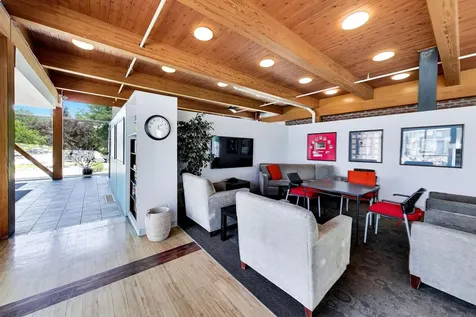 382 Kelburn Road Deerfield IL 60015