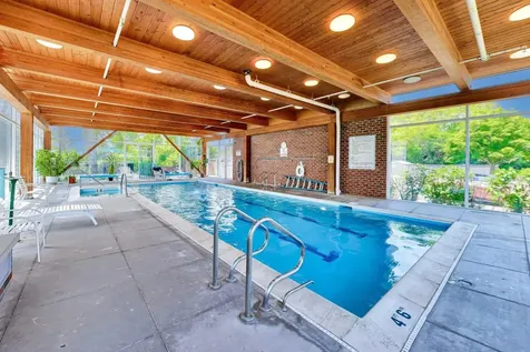382 Kelburn Road Deerfield IL 60015