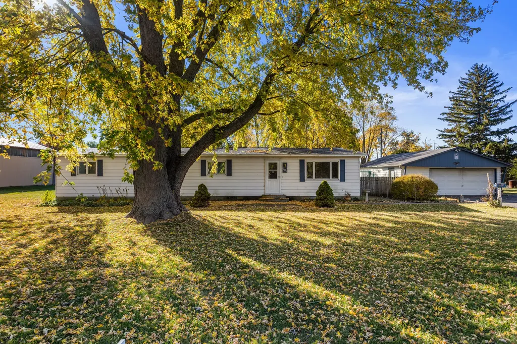 709 West Park Street Thomasboro IL 61878