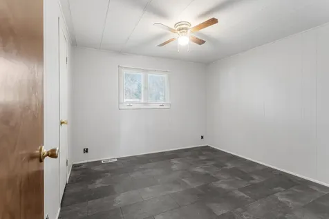 709 West Park Street Thomasboro IL 61878