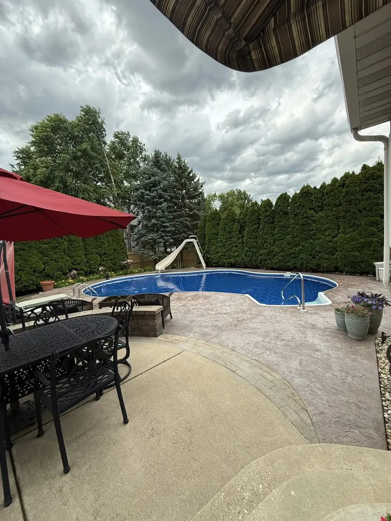 9011 Coppergate Road Woodridge IL 60517