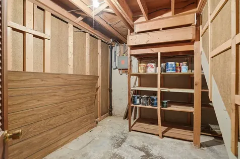 8112 7TH Street W Rock Island IL 61201