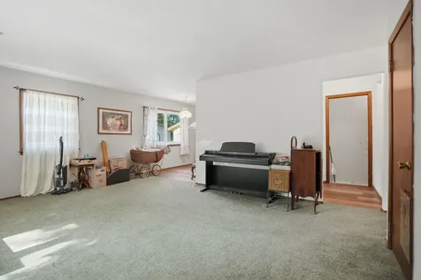 8112 7TH Street W Rock Island IL 61201