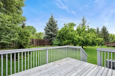 1520 Queen Ann Lane Gurnee IL 60031