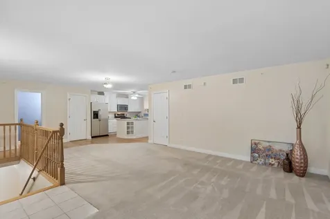 1520 Queen Ann Lane Gurnee IL 60031