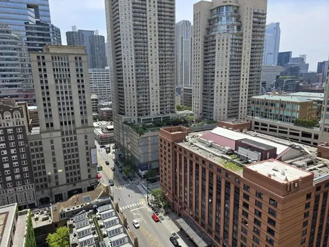10 East Ontario Street Chicago IL 60611