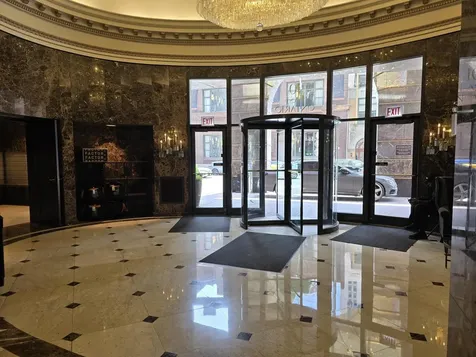 10 East Ontario Street Chicago IL 60611