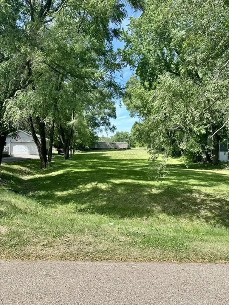 1229 Lakewood Drive Lake Holiday IL 60552