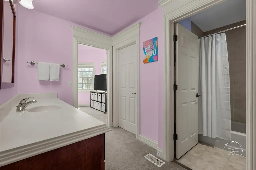 427 South Sleight Street Naperville IL 60540