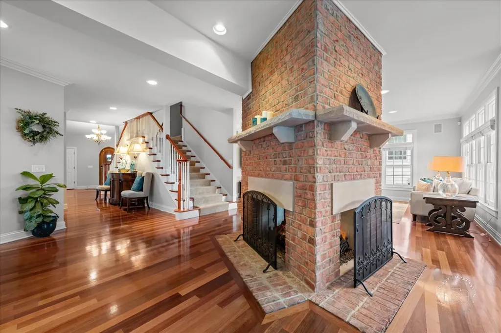 427 South Sleight Street Naperville IL 60540