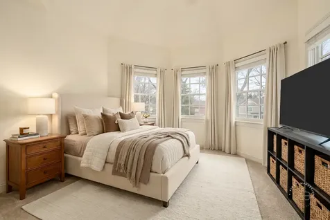427 South Sleight Street Naperville IL 60540