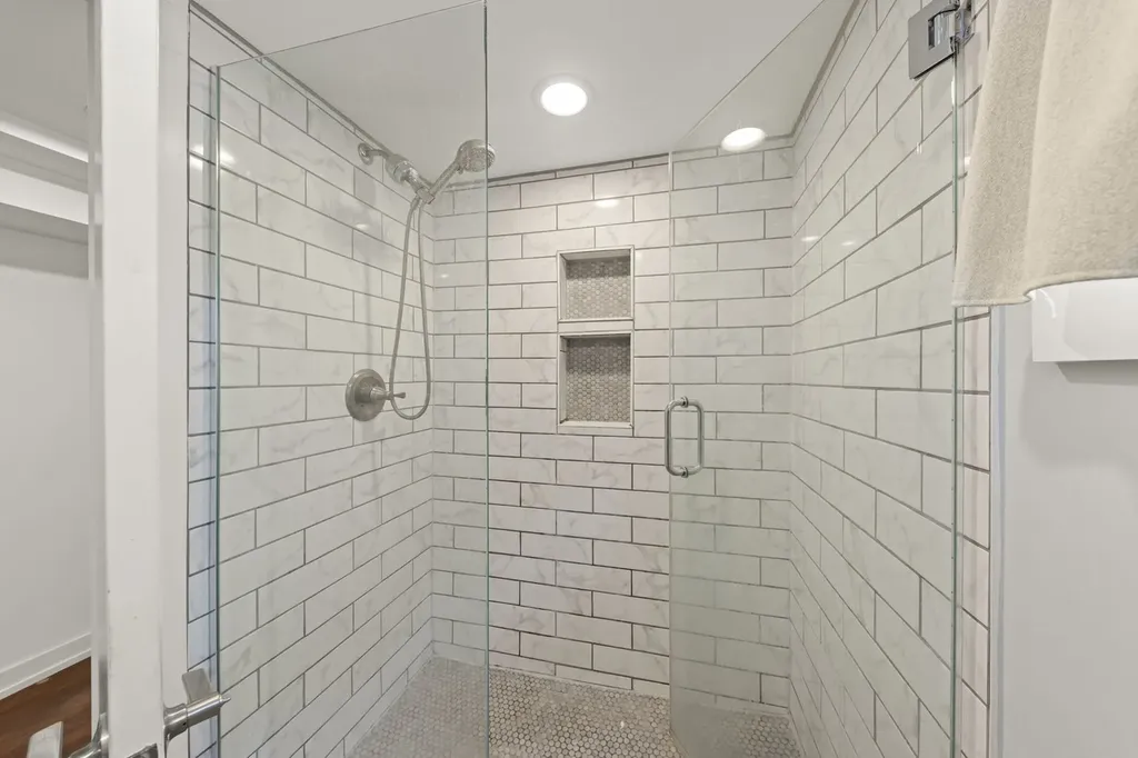 118 North President Street Wheaton IL 60187