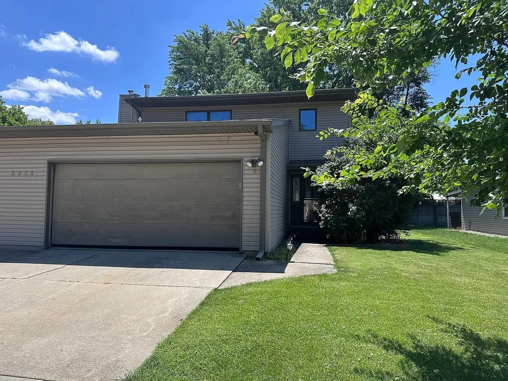 3305 Halifax Drive Champaign IL 61822