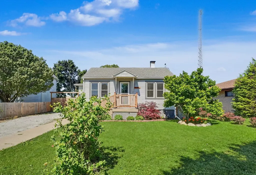 609 South Sangamon Avenue Gibson City IL 60936