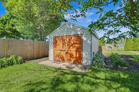 609 South Sangamon Avenue Gibson City IL 60936