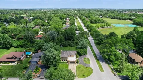 823 Tenuta Court Olympia Fields IL 60461