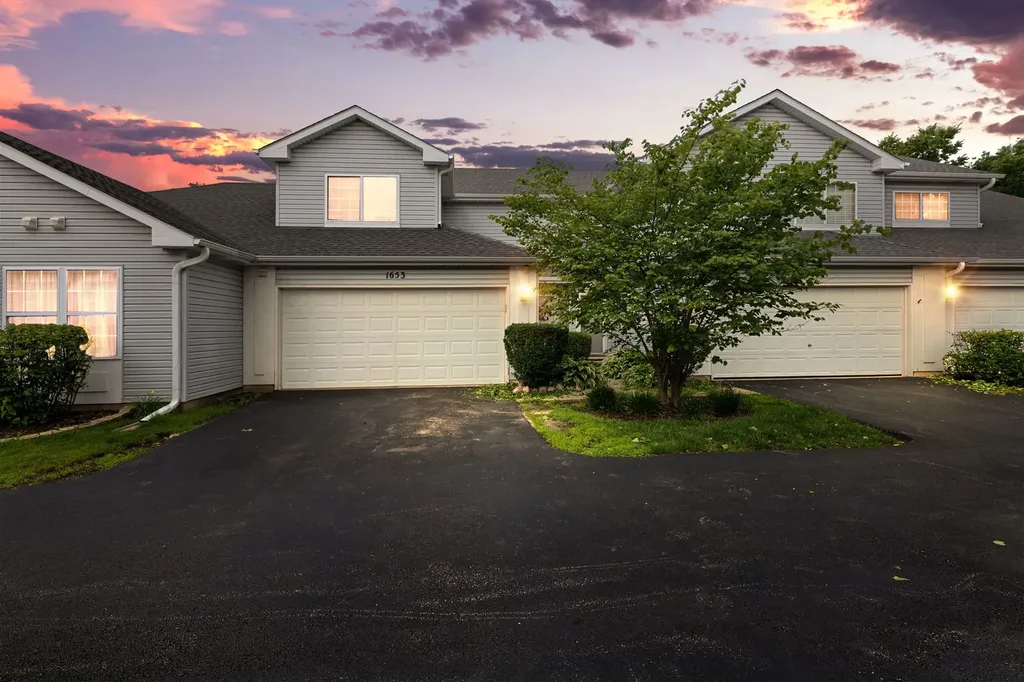 1653 Waterford Road North Aurora IL 60542