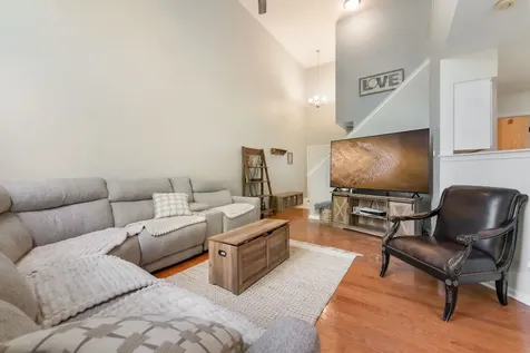 1653 Waterford Road North Aurora IL 60542