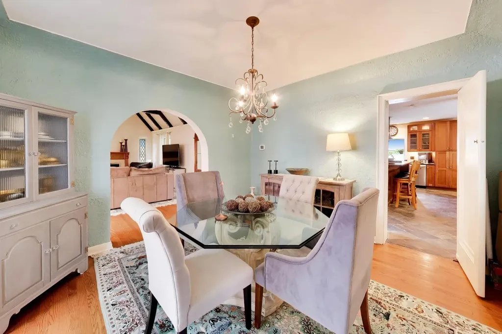 124 Lockerbie Lane Wilmette IL 60091