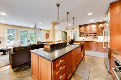 124 Lockerbie Lane Wilmette IL 60091