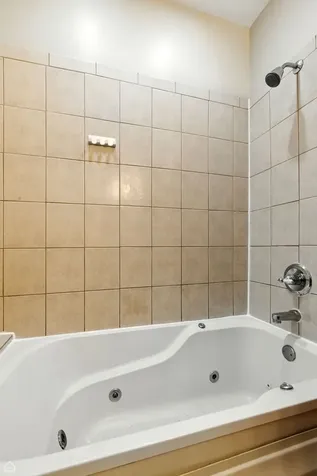 5837 West Peterson Avenue Chicago IL 60646
