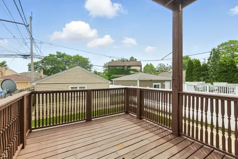 5837 West Peterson Avenue Chicago IL 60646