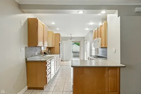 5837 West Peterson Avenue Chicago IL 60646