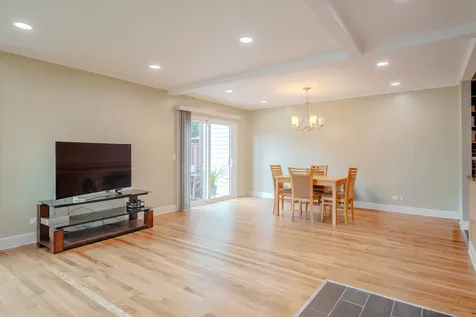 1260 Franklin Lane Buffalo Grove IL 60089