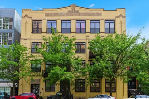1521 West Haddon Avenue Chicago IL 60642