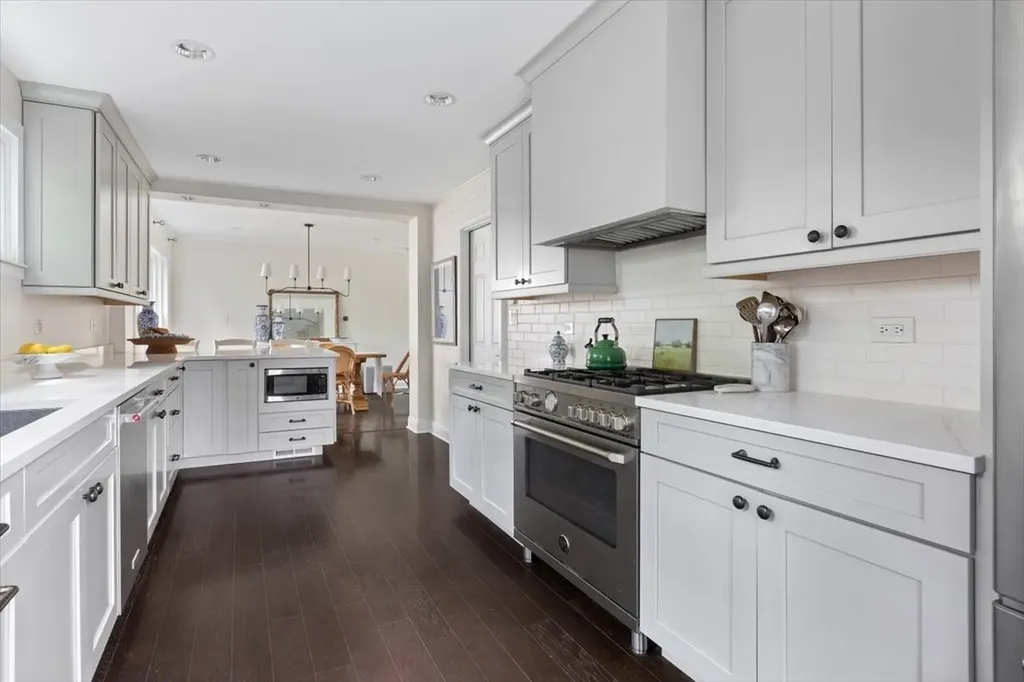 131 Joyce Place Park Ridge IL 60068