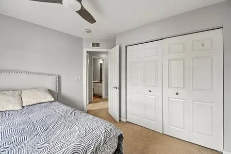 5507 Cambridge Way Hanover Park IL 60133