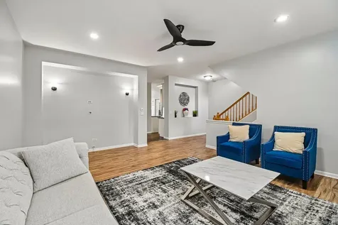 5507 Cambridge Way Hanover Park IL 60133