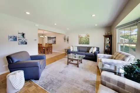 918 East Patten Drive Palatine IL 60074