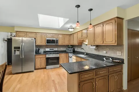 8007 Alexandria Drive Tinley Park IL 60477