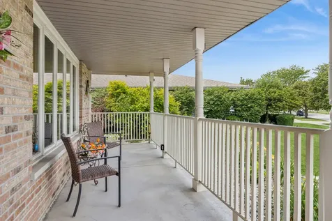 8007 Alexandria Drive Tinley Park IL 60477