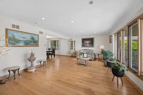 8007 Alexandria Drive Tinley Park IL 60477