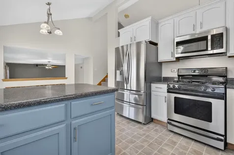 18020 Charlotte Drive Lansing IL 60438