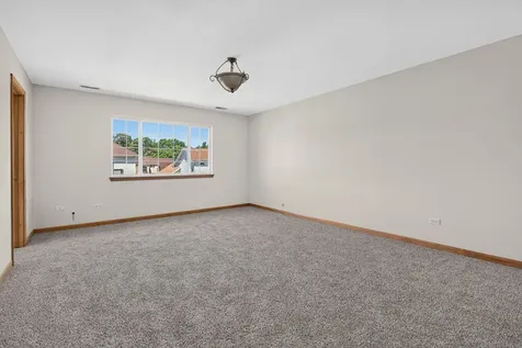 18020 Charlotte Drive Lansing IL 60438