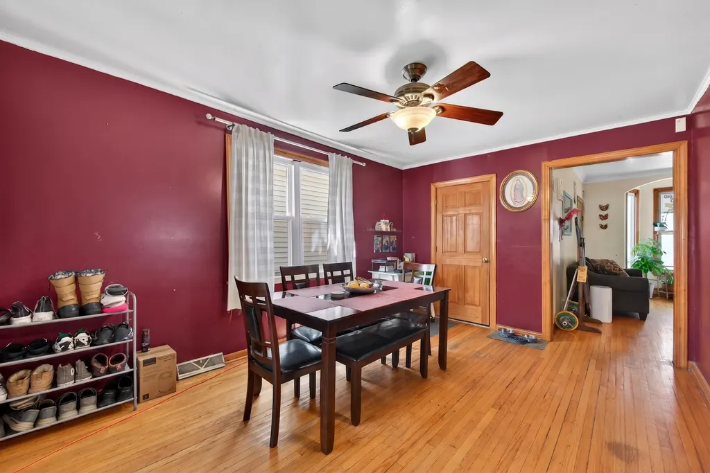 3035 North Spaulding Avenue Chicago IL 60618