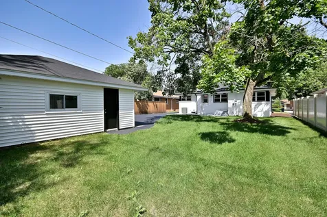 800 South Swain Avenue Elmhurst IL 60126