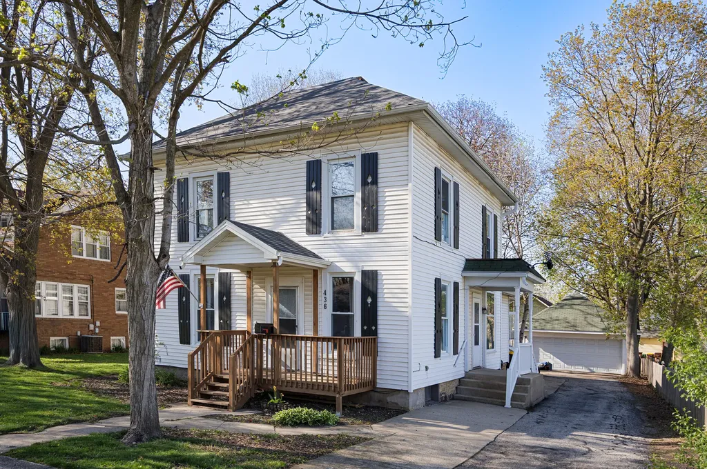 436 West Washington Street Marengo IL 60152
