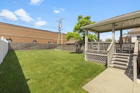 7046 North Franks Avenue Niles IL 60714