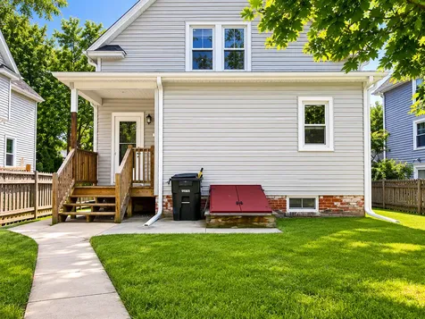 1018 14 1/2 Street Rock Island IL 61201