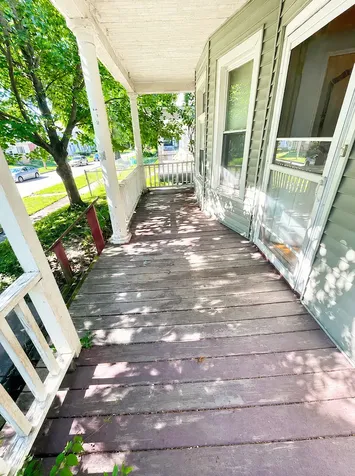 1018 14 1/2 Street Rock Island IL 61201
