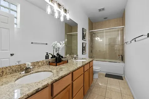 2249 West Monroe Street Chicago IL 60612