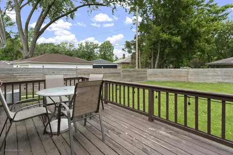 662 East 159th Place South Holland IL 60473