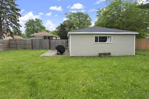 662 East 159th Place South Holland IL 60473
