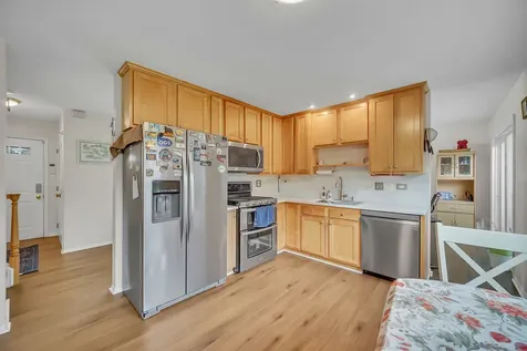 401 Greentree Parkway Libertyville IL 60048